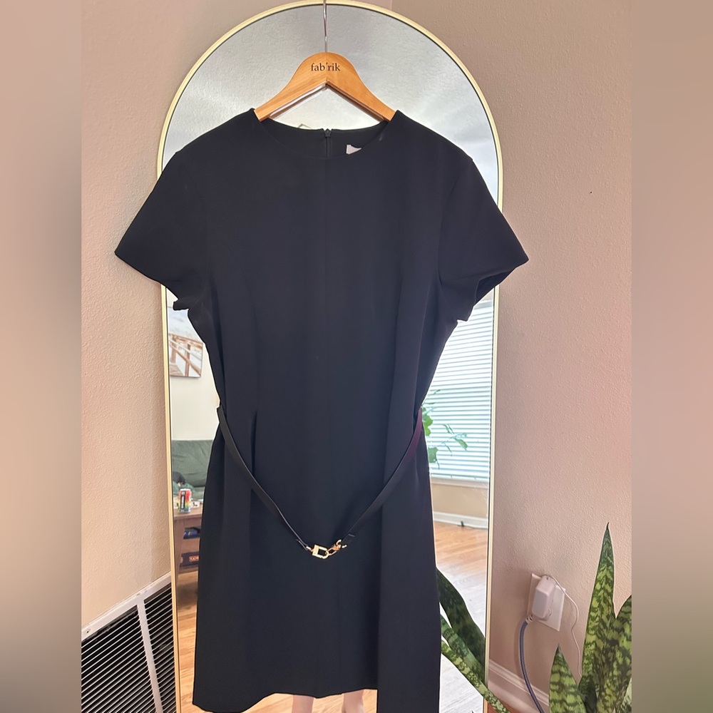 H&M Black and Gold Sheath Dress Short Sleeve Crew Neck